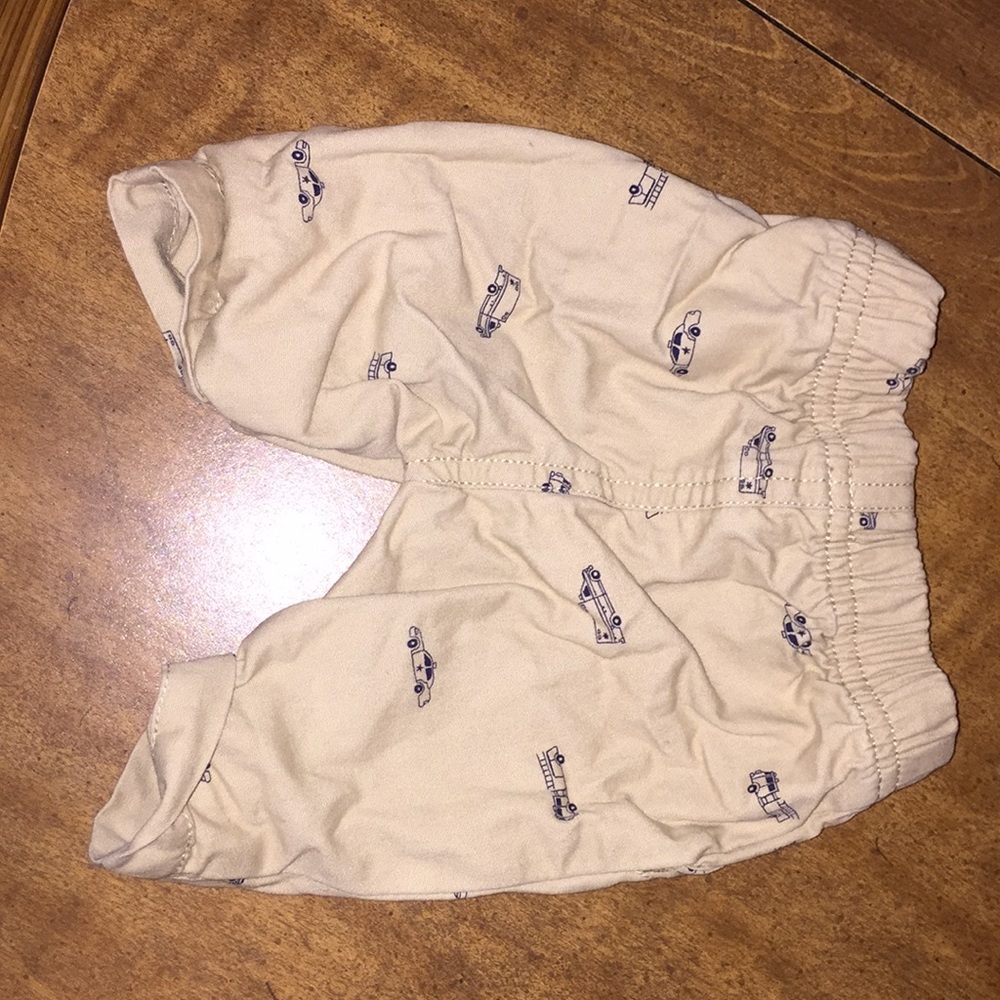 Suite - Picture 3 of 6